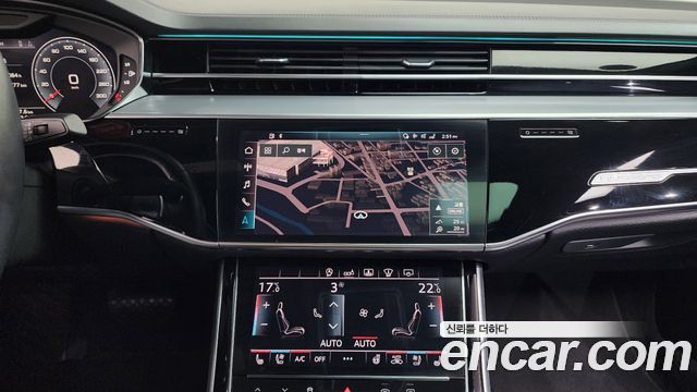 Audi A8 2020 — photo 18