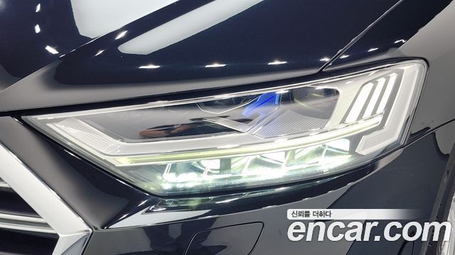 Audi A8 2020 — photo 8