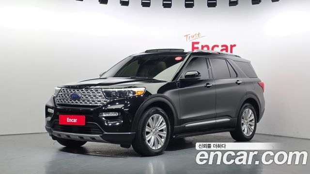 Ford Explorer 2021 — photo 1