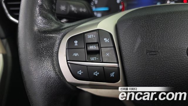 Ford Explorer 2021 — photo 24