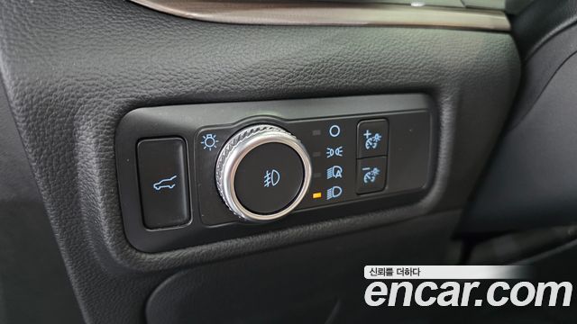 Ford Explorer 2021 — photo 29