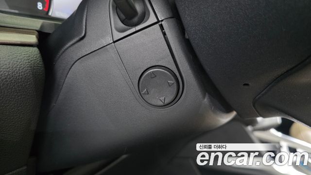 Ford Explorer 2021 — photo 36