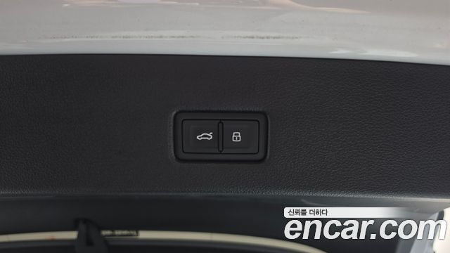 Audi A7 2020 — photo 25