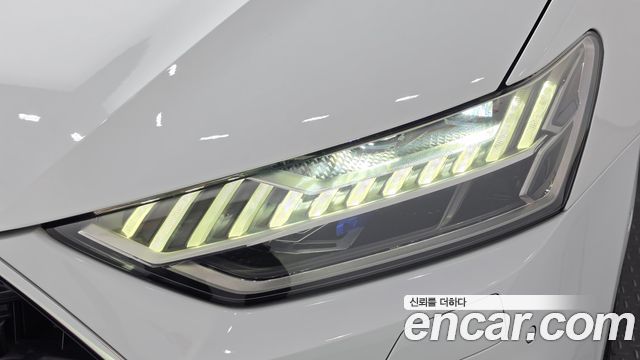 Audi A7 2020 — photo 8