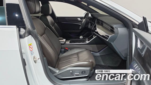 Audi A7 2020 — photo 16