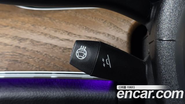 Mercedes-Benz E-Class 2021 — photo 19