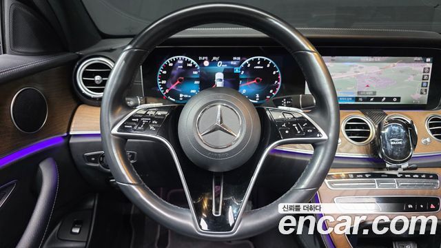 Mercedes-Benz E-Class 2021 — photo 21
