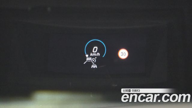 Mercedes-Benz E-Class 2021 — photo 30