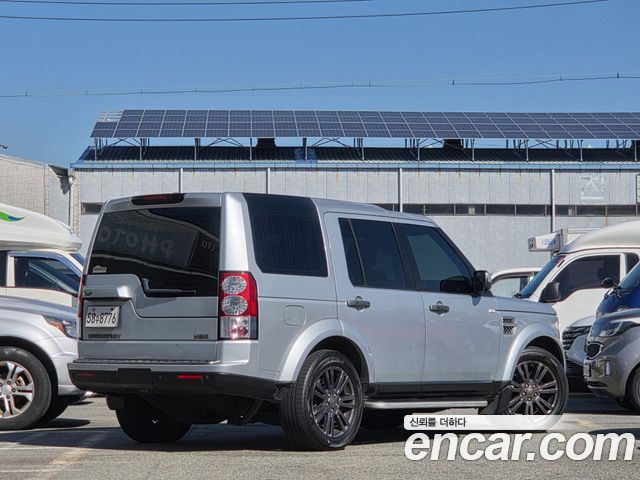 Land Rover Discovery 2010 — photo 6