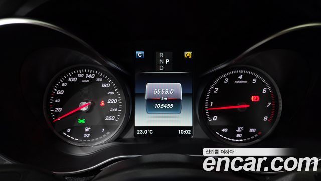 Mercedes-Benz C-Class 2018 — photo 11