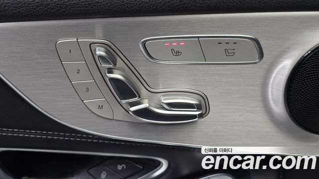Mercedes-Benz C-Class 2018 — photo 19