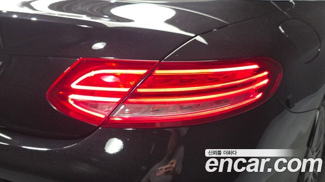 Mercedes-Benz C-Class 2018 — photo 9