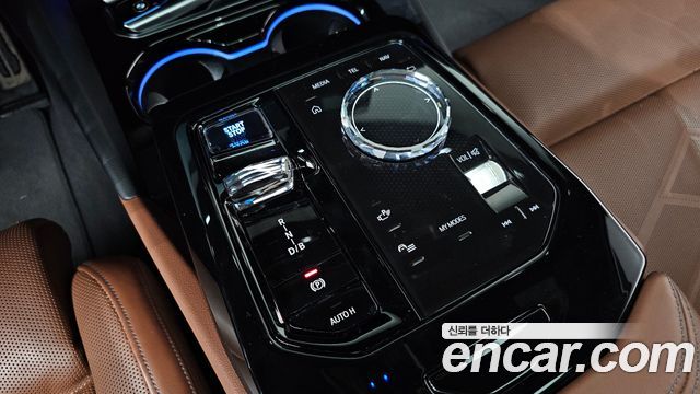 BMW i5 2024 — photo 12