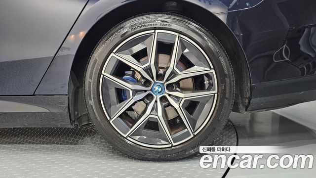 BMW i5 2024 — photo 7