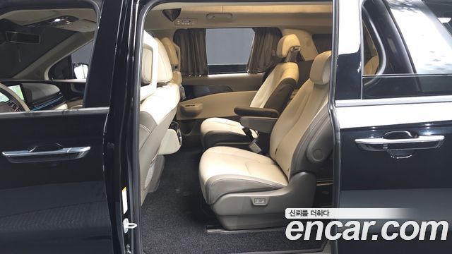 Kia Canival 2025 — photo 18