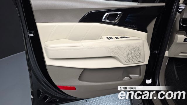 Kia Canival 2025 — photo 14