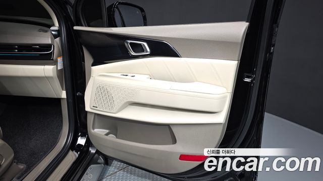 Kia Canival 2025 — photo 15