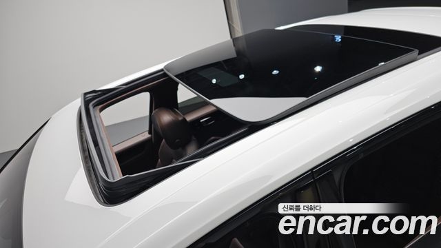 Porsche Cayenne 2021 — photo 20