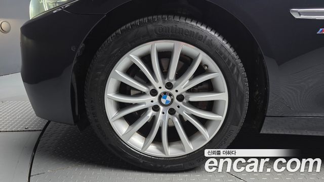 BMW 5-Series 2016 — photo 5