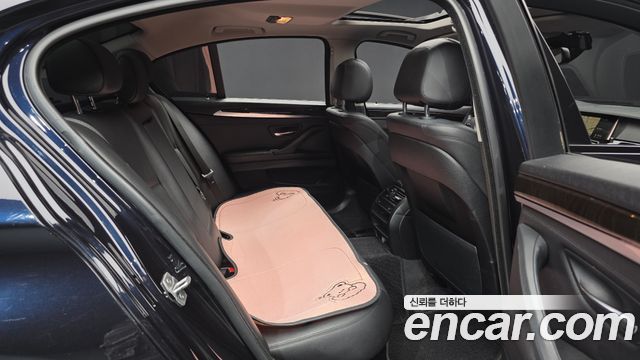 BMW 5-Series 2016 — photo 12