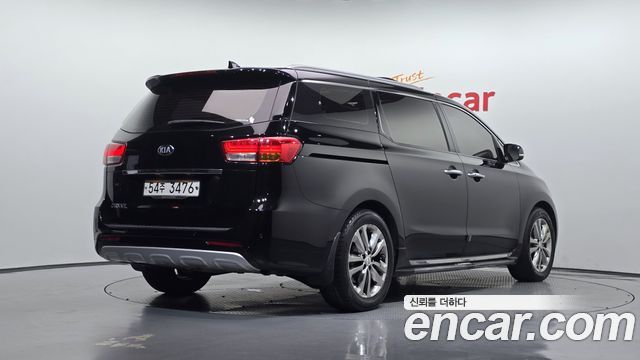 Kia Canival 2018 — photo 2