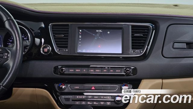 Kia Canival 2018 — photo 20