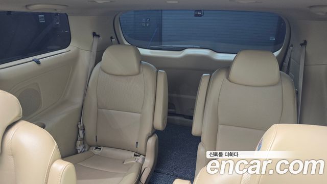 Kia Canival 2018 — photo 25