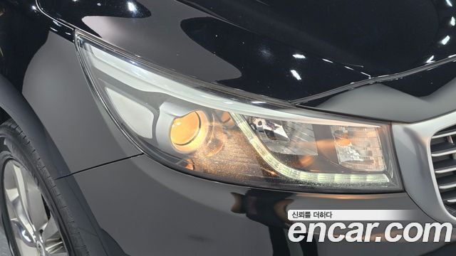 Kia Canival 2018 — photo 8