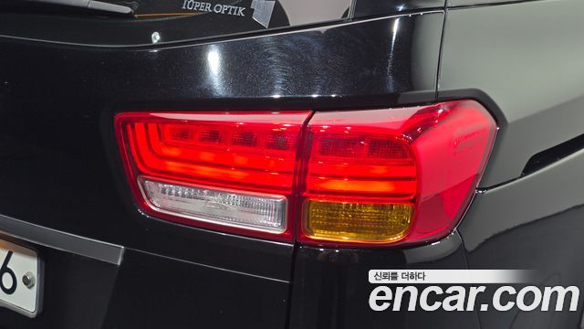 Kia Canival 2018 — photo 9