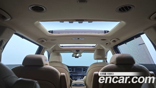 Kia Canival 2018 — photo 33