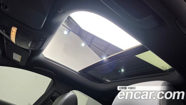 Mercedes-Benz E-Class 2021 — photo 18