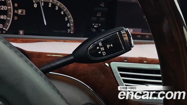 Mercedes-Benz S-Class 2006 — photo 9