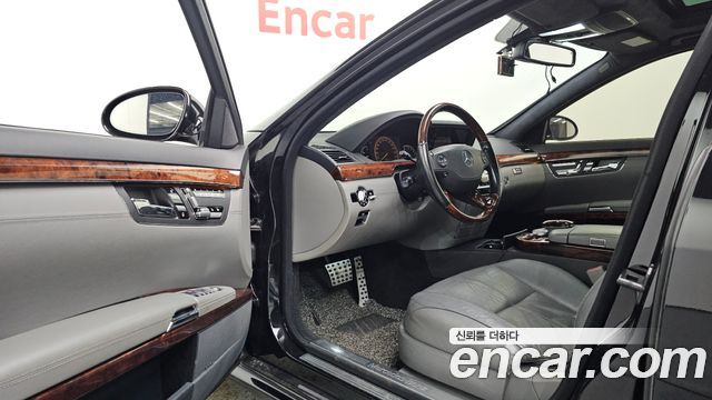 Mercedes-Benz S-Class 2006 — photo 10