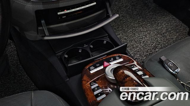 Mercedes-Benz S-Class 2006 — photo 16