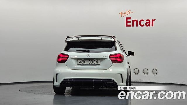 Mercedes-Benz A-Class 2018 — photo 4