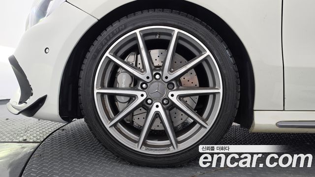Mercedes-Benz A-Class 2018 — photo 5