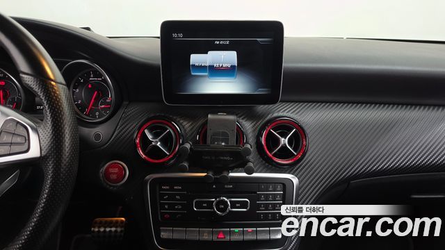 Mercedes-Benz A-Class 2018 — photo 19