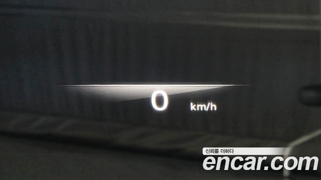 Genesis GV70 2022 — photo 25