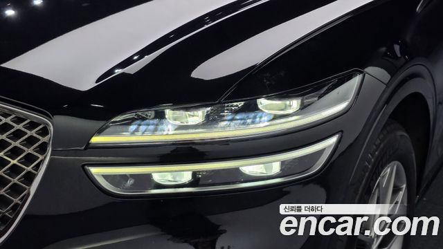 Genesis GV70 2022 — photo 8