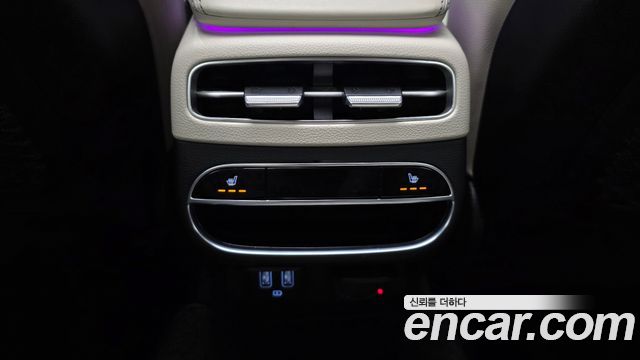Genesis GV70 2022 — photo 29