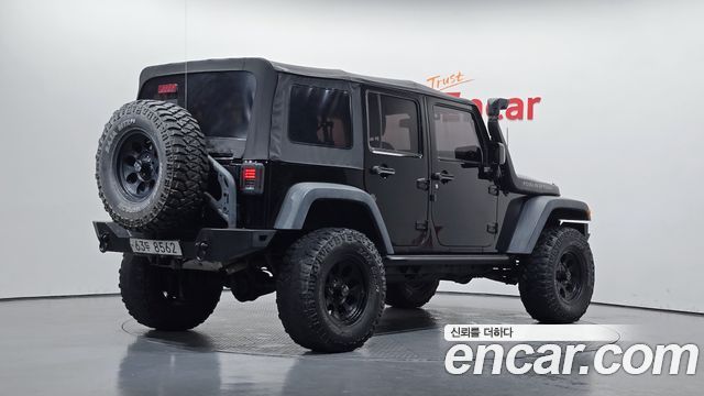 Jeep Wrangler 2014 — photo 2