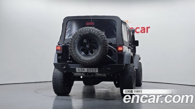 Jeep Wrangler 2014 — photo 4