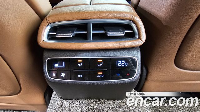 Genesis G80 2022 — photo 29