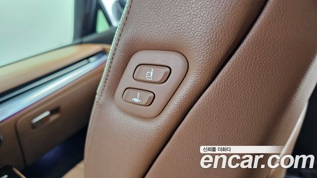 Genesis G80 2022 — photo 31
