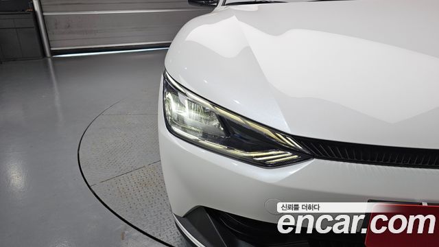 Kia EV6 2022 — photo 8