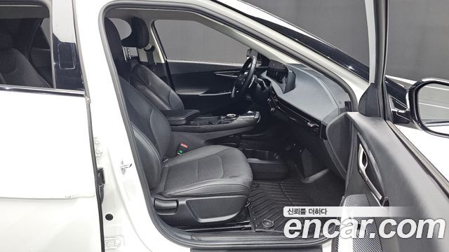 Kia EV6 2022 — photo 16