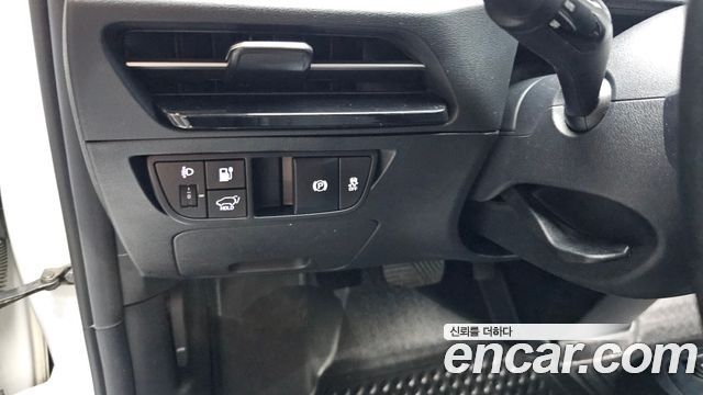 Kia EV6 2022 — photo 30
