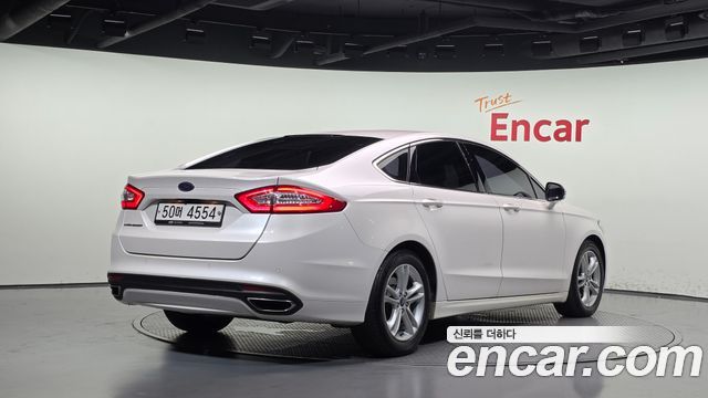 Ford Mondeo 2015 — photo 2