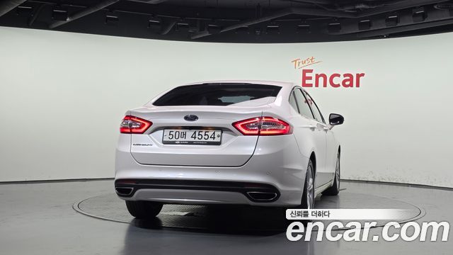 Ford Mondeo 2015 — photo 4