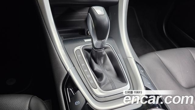 Ford Mondeo 2015 — photo 9